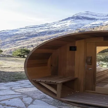 Lavish With Sauna